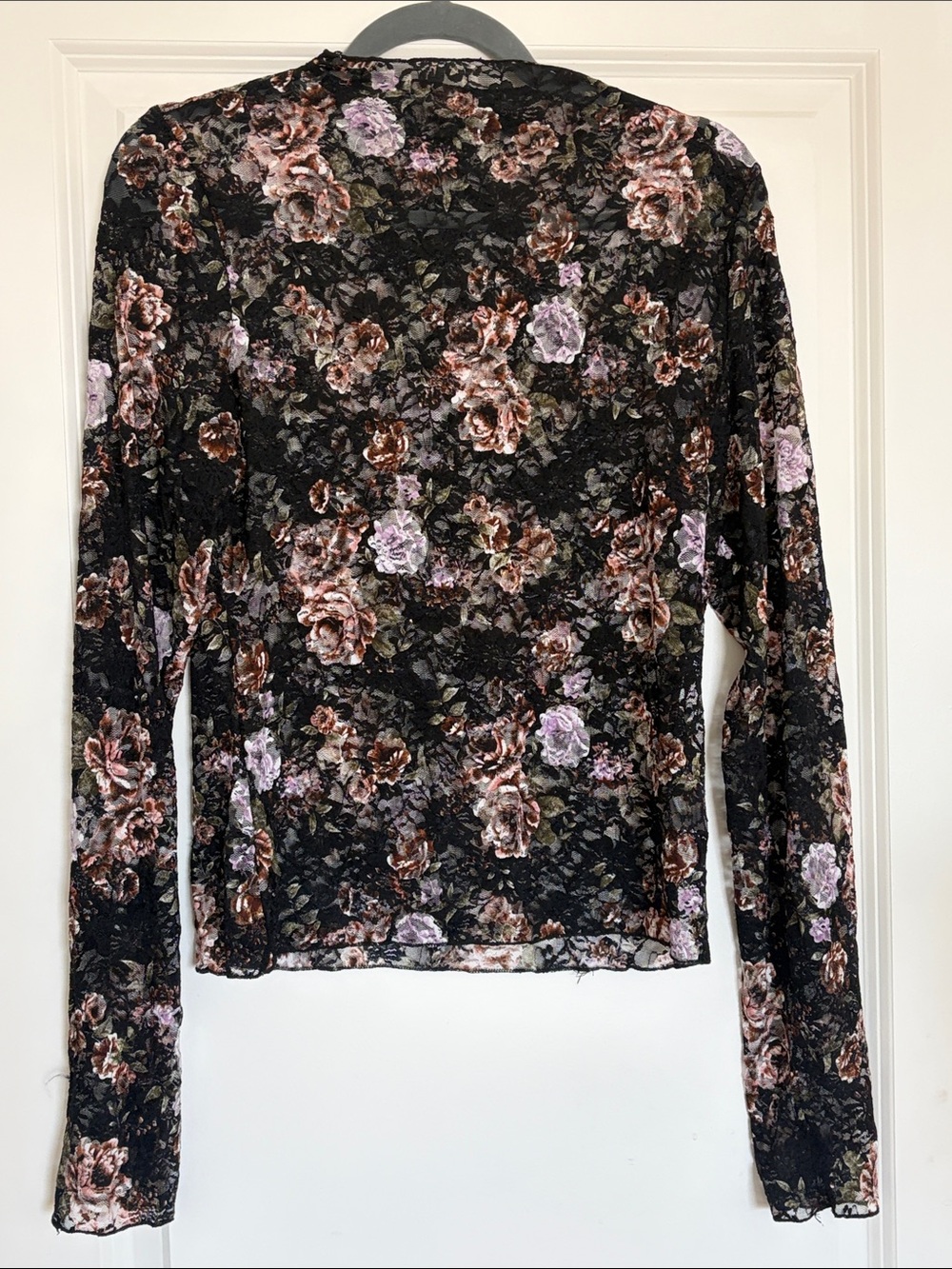 NWOT lace floral top